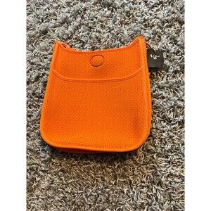 Ah-dorned purse message bag perforated bag